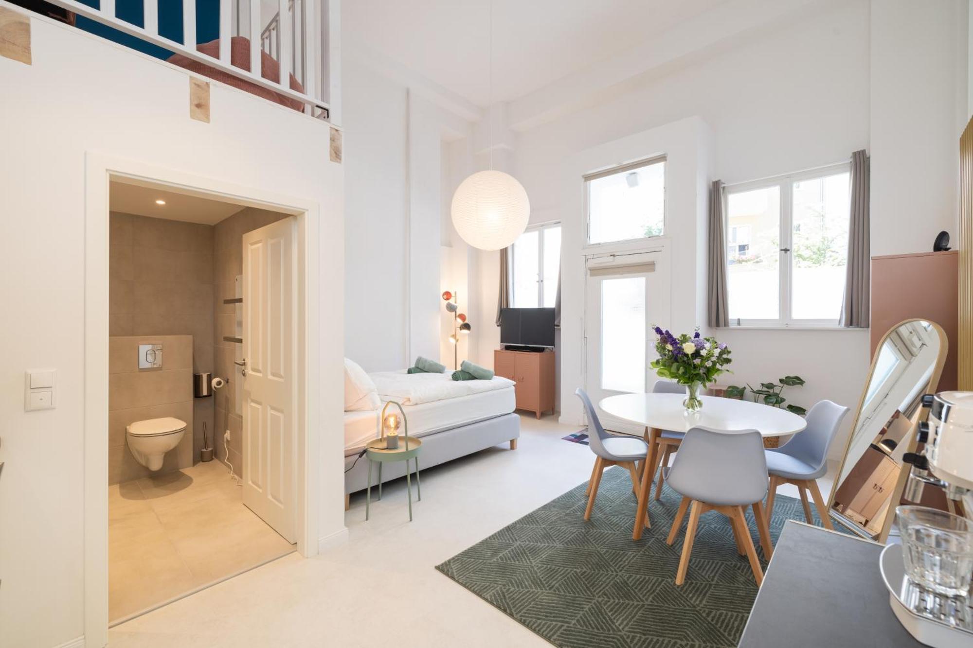 Great 2-Room Loft With 2 Bathrooms And 2 Kitchen Берлин Экстерьер фото